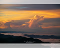 「朝陽の積乱雲」の高画質壁紙